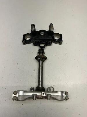 82 Honda XL250R XL 250 R 1982 triple abrazadera árbol abrazaderas inferiores superiores envío gratuito Foto 1 de 4