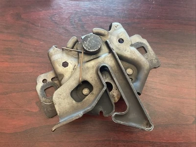 Ford Taurus 2003 #D01805 conjunto de liberación de pestillo de capó Foto 1 de 2