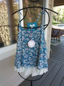 Summer women casual top - Picture 1 of 4