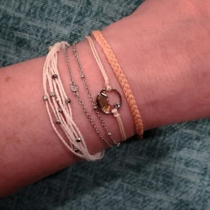 PURA VIDA NOVEMBER 2020 BRACELET CLUB SUNSET PEAK SWAROVSKI ‼️FREE SAME DAY SHIP - Picture 1 of 3