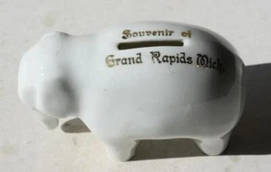 Banco de monedas en forma de elefante recuerdo de Grand Rapids Michigan cerámica hecho en Alemania - Imagen 1 de 1