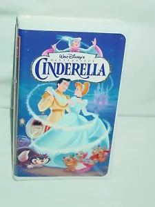 Disney’s Cinderella Masterpiece Collection VHS (5265) Classic Family Film Rate G - Picture 1 of 3