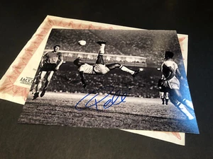 HAND SIGNED Pele 10x8 GENUINE AUTOGRAPH PHOTO + COA - Picture 1 of 1