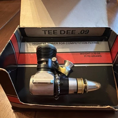 Camiseta Cox Engine Dee .09 RC En Caja No. 210 Foto 1 de 4