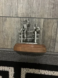 Cowboys Alongside A Fence Pewter Figure - Picture 1 of 10