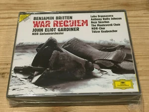 Signed by JOHN ELIOT GARDINER Britten War Requiem ORIG 1st DGG 2 CD BOX Signiert - Bild 1 von 4