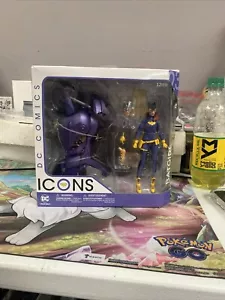 DC Icons Batgirl Batgirl of Burnside New - Picture 1 of 1