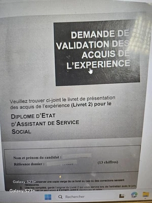 VAE ASSISTANTE SOCIALE obtenu en Nov 2024. Excellent livré avec tous ses cours. - Photo 1/2