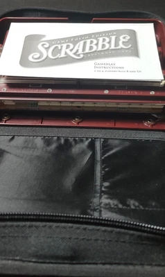 Vintage travel Scrabble, complete set, see pics also a Scrabble Dictionary bonus - Image 1 of 4