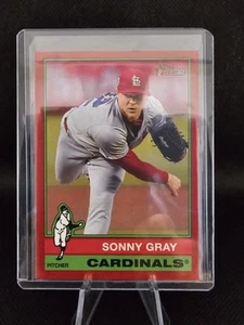 2025 Topps Heritage #388 Sonny Gray Red Border - Picture 1 of 2