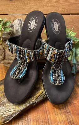 Sandalias Dr. Scholl's punta abierta con cuentas para mujer talla 10M excelente estado tacón de cuña Foto 1 de 4