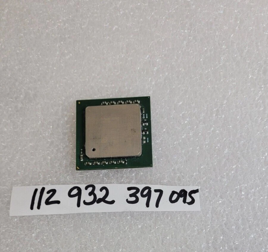 Intel Xeon CPU Processor 3.2GHz 2MB Cache 533MHz Socket 604 SL7AE - Image 1 of 1