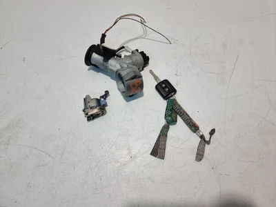 Interruptor de barril de encendido Nissan Micra y llave y bloqueo de puerta 2007 MK3 K12 OEM 28590AX600 Foto 1 de 4