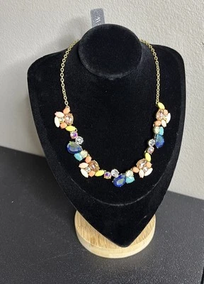 NUEVO CON ETIQUETAS J. Collar de diamantes de imitación coloridos Crew Foto 1 de 4