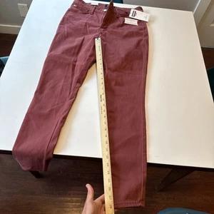 Levi’s Denizen high-rise super skinny jeans size 10 New With Tags - Picture 1 of 6