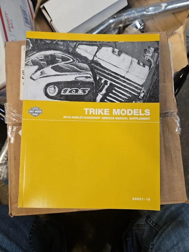 Suplemento manual de reparación de servicio Harley-Davidson Trike Models OEM 99601-16 Foto 1 de 1