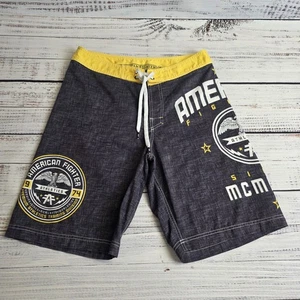 American Fighter Board Shorts Uomo 32 Grigio Scuro Giallo Spiaggia Surf Costume da Bagno - Foto 1 di 7