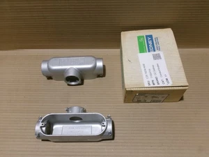 New Lot of 2 O-Z/Gedney T-150A-TW 1 1/2" T Set-Screw Conduit Bodies AK - Picture 1 of 3