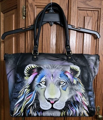 Cartera de mano de cuero pintada a mano Anuschka cara de león usada una vez limpia y bonita! Foto 1 de 4