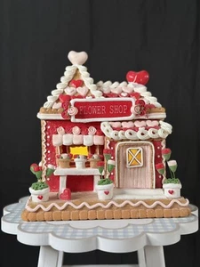 10”BELLA LUX VALENTINES DAY LIGHT UP LED GINGERBREAD HOUSE -FLOWER SHOP W/HEARTS - Picture 1 of 7