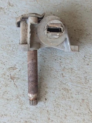 1968 PLYMOUTH FURY III CONVERTIBLE LEFT DOOR VENT WINDOW REGULATOR OEM - Image 1 of 4