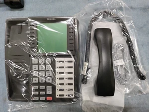 Toshiba DKT3014-SDL Digitaltelefon mit großem Display - Bild 1 von 2