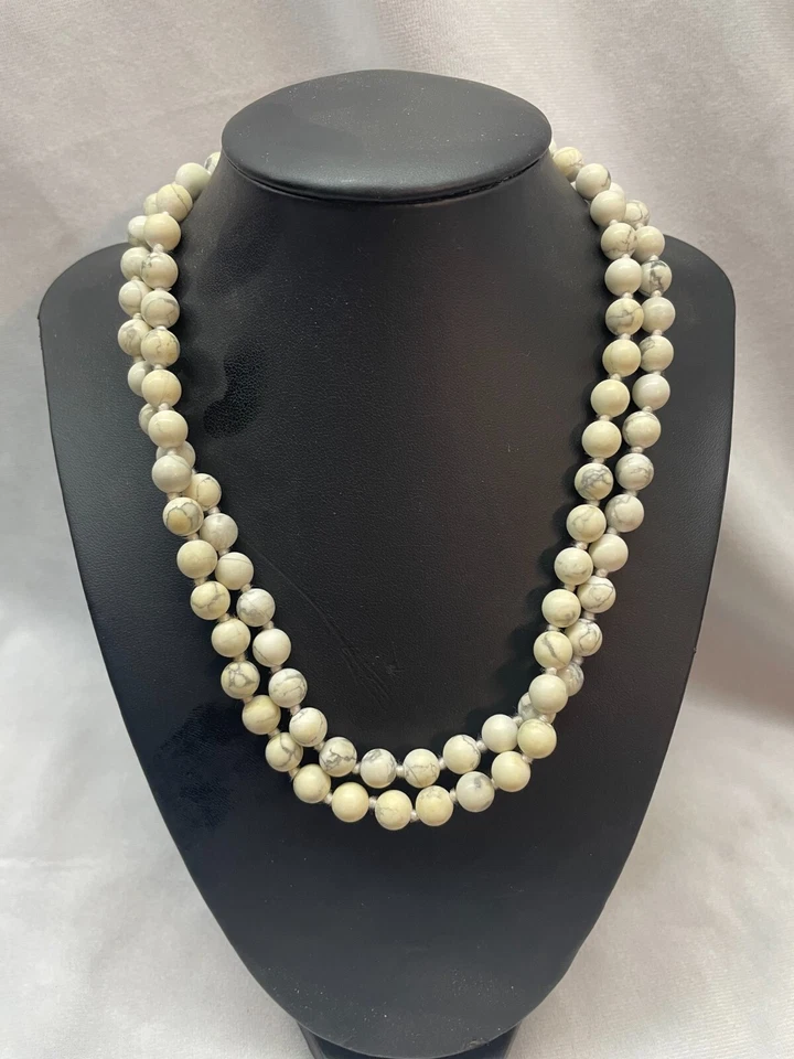 Vintage Smooth Natural Howlite Stone Beads Round Jewellery Making Bracelet 8mm - Image 1 of 4