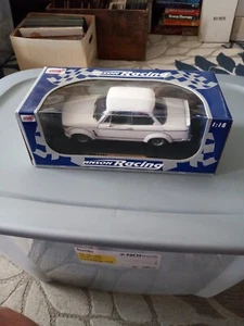 MODEL BMW 2002 Turbo Racing White by ANSON 1:18 - Picture 1 of 10
