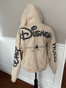 Disney Parks 2024 WDW Logo Zip Up Hoodie Size XS Beige And Navy Very Nice * - Picture 1 of 8