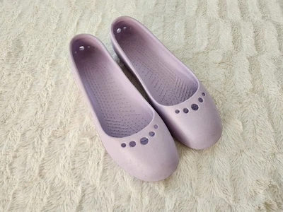 Женские балетки Crocs Prima с лавандой размер 10 без шнуровки - Изображение 1 из 4