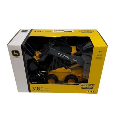 John Deere LP51308 1/16 318E Skid Loader Toy - Image 1 of 4
