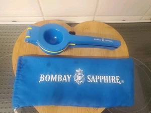 BOMBAY SAPPHIRE GIN High Quality Enamelled Citrus Lemon Squeezer RARE - Picture 1 of 4