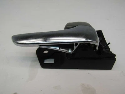 Abridor de manija interior de puerta trasera para pasajero Toyota Avalon 2005-2012 cromado OEM Foto 1 de 4