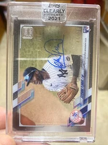 2021 Topps Clear Authentic Estevan Florial Autograph Encased Black RC # 45/76 - Bild 1 von 3