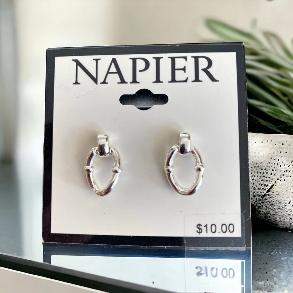 Napier серебристого тона маленький 5/8» двери Knocker серьги новый с Ярлыками - Изображение 1 из 1