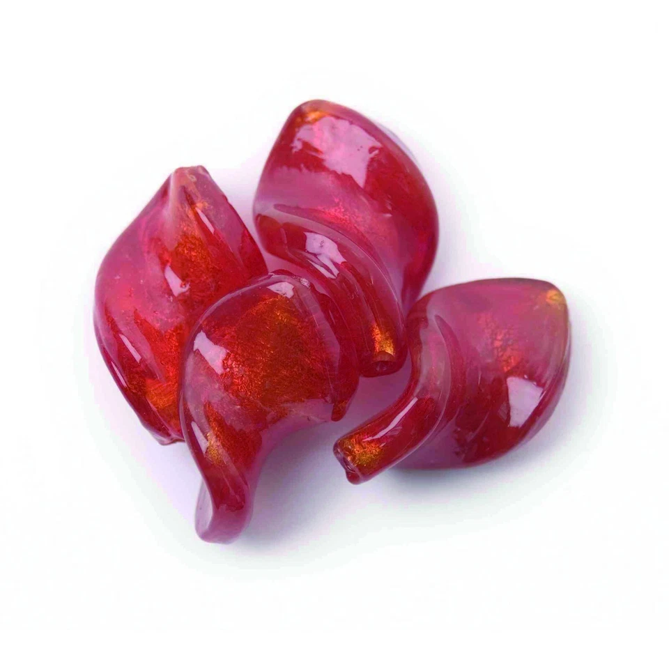Glass Lamp Beads: 18mm: Twist: Red - Pack of 4_ For All Craft Projects - Image 1 of 1