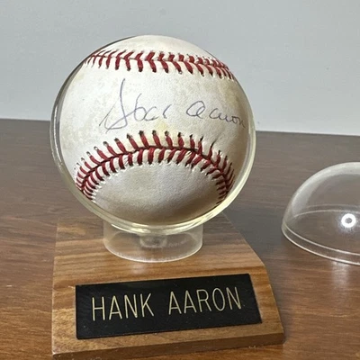 HANK AARON Autographed Signed Rawlings National League Ball - Image 1 of 4
