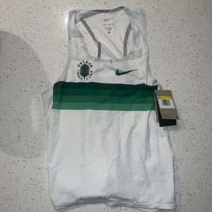NEW Nike Dri-FIT ADV Mens Oregon Track Club Running Singlet S White/Green DR5812 - Picture 1 of 4