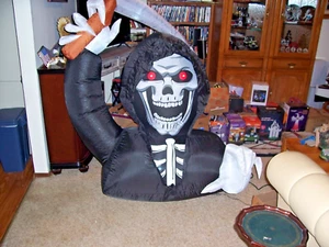 6FT HIGH GROUND BREAKER GRIM REAPER WITH SCYTHE - Picture 1 of 1