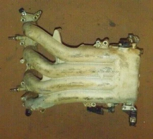 Johnson 115 HP 4 Stroke Intake Manifold Assembly PN 5033535 Fits 2003-2004 - Picture 1 of 2