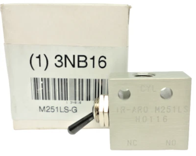 ARO Manual Air Control Valve 3NB16 M251LS 3-Way/2-Position 1/8" Valve Port NPT - Image 1 of 4