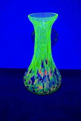 Vintage Czech KRALIK Crackle Vaseline Uranium Vase - Image 1 of 4