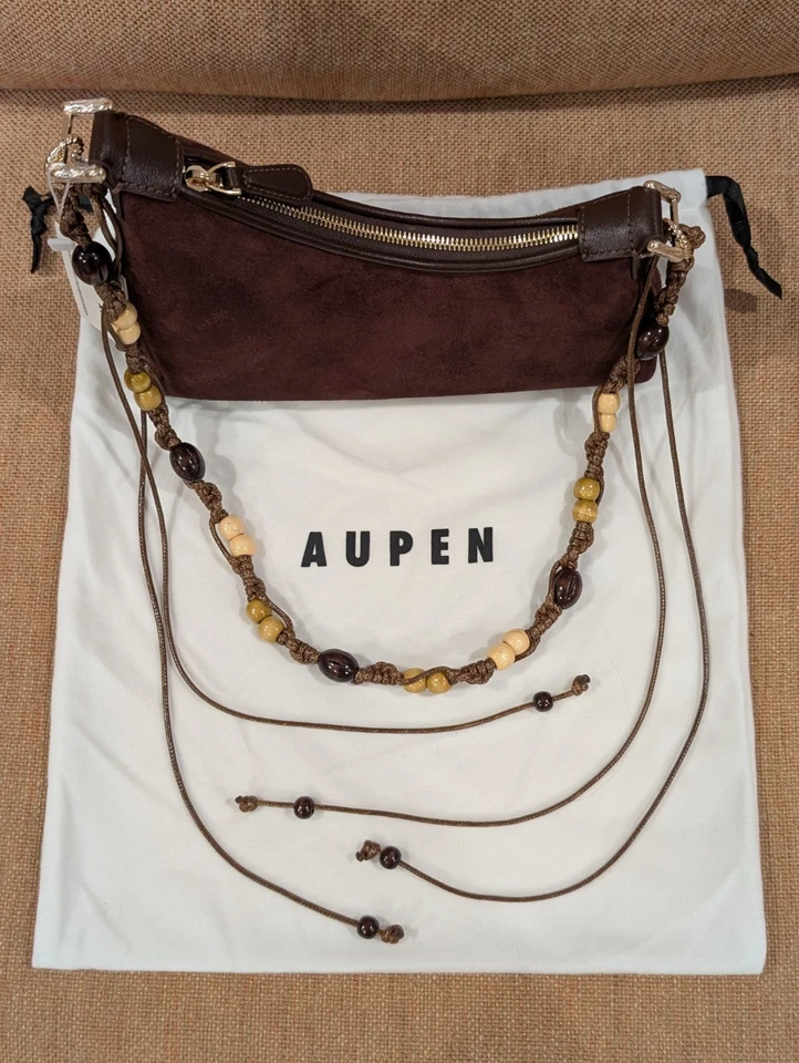 Bolso Aupen Nirvana de Gamuza Chocolate con una Preciosa Correa Retro de Cordón con Cuentas Foto 1 de 4