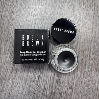 Delineador de ojos en gel Bobbi Brown Long Wear #1 tinta negra Foto 1 de 4