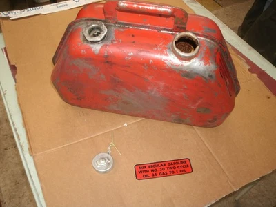 Vintage Arctic Cat 1967 Panther Gas Fuel Suitcase Tank w NOS Cap and Decal 1968 - Imagem 1 de 4