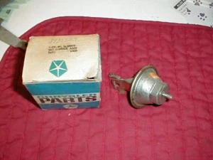 NOS MOPAR 1971 A B & E BODY 340 VACUUM ADVANCE UNIT - Picture 1 of 1