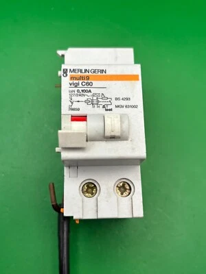 Merlin Gerin 26659 Vigi C60 100mA RCD RCBO - Image 1 of 4