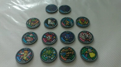 LOT  14 JETONS MEDAILLES  YOKAI WATCH  HASBRO COINS 2015 - Photo 1/2