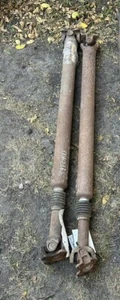 1995-2001 Ford Explorer 4dr 4.0L, AT, 4x4, Rear Driveshaft ID F67Z-4602-DA - Picture 1 of 2