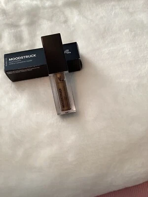 Younique Moonstruck Liquid Shadow ORNATE - Image 1 of 4